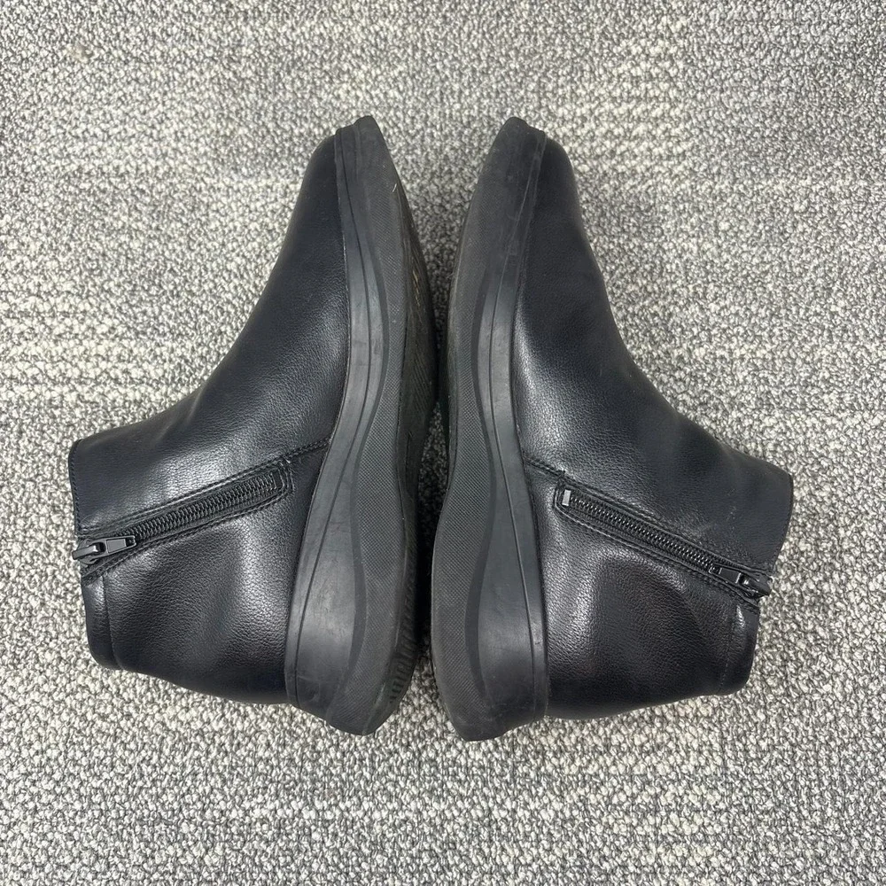 Naturalizer Black Leather Chelsea Ankle Boots Comfort Wedge Zip booties Womens 8